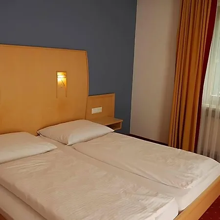 Garni Hoechschmied 3*
