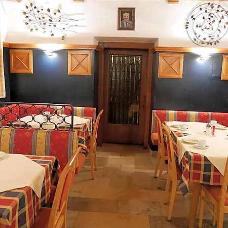 Garni Hoechschmied 3*