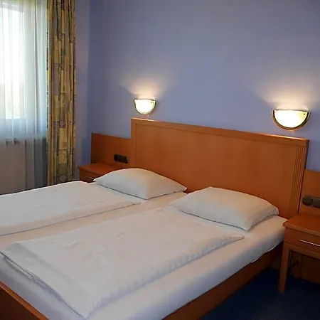 Hotel Garni Hoechschmied 3*