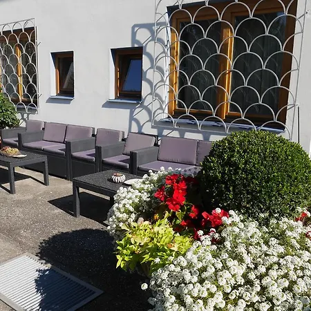 Garni Höchschmied 3*