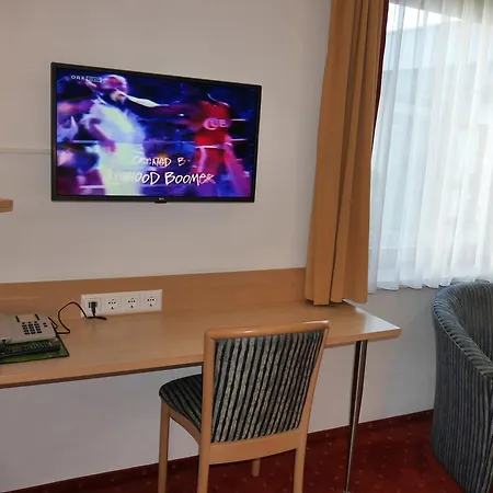 Hotel Garni Hoechschmied 3*