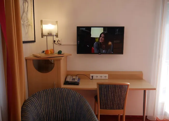 酒店 伽尔尼豪斯海姆德酒店 3*