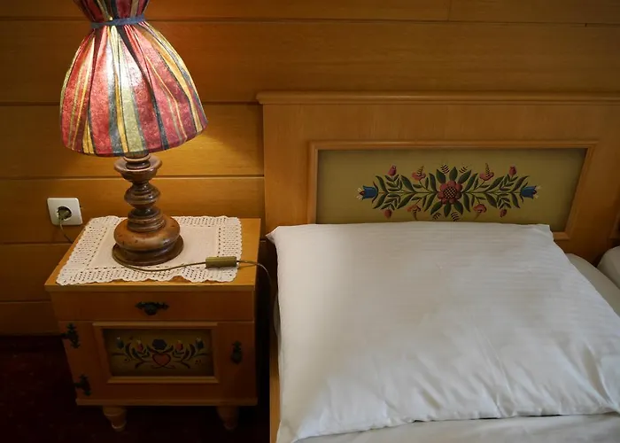 伽尔尼豪斯海姆德酒店 酒店