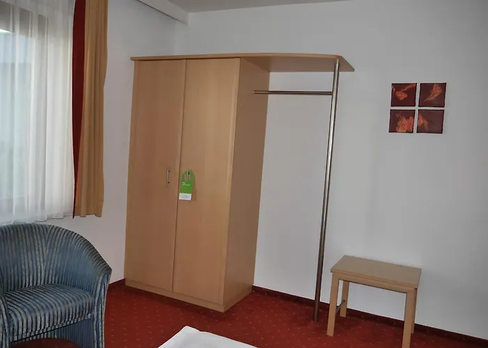 伽尔尼豪斯海姆德酒店 3* 拉斯尼茨霍