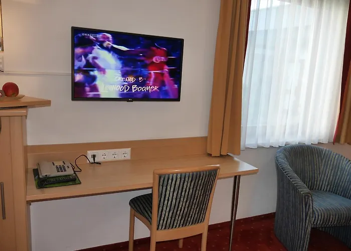 Otel Garni Hochschmied 3*